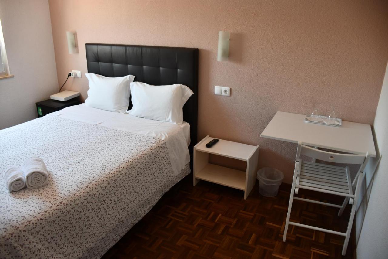 Alojamentos Vitinho - Vila Nova Milfontes วิลานอวา ดิ มิลฟงติส ภายนอก รูปภาพ